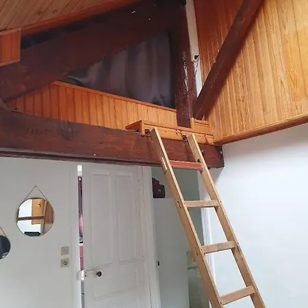 De Plus De 25m² Pour 4 A 6 Personnes. * Cauterets